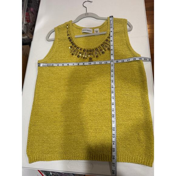 Yellow Embellished Sleeveless Sweater – Size L - Picture 6 of 10